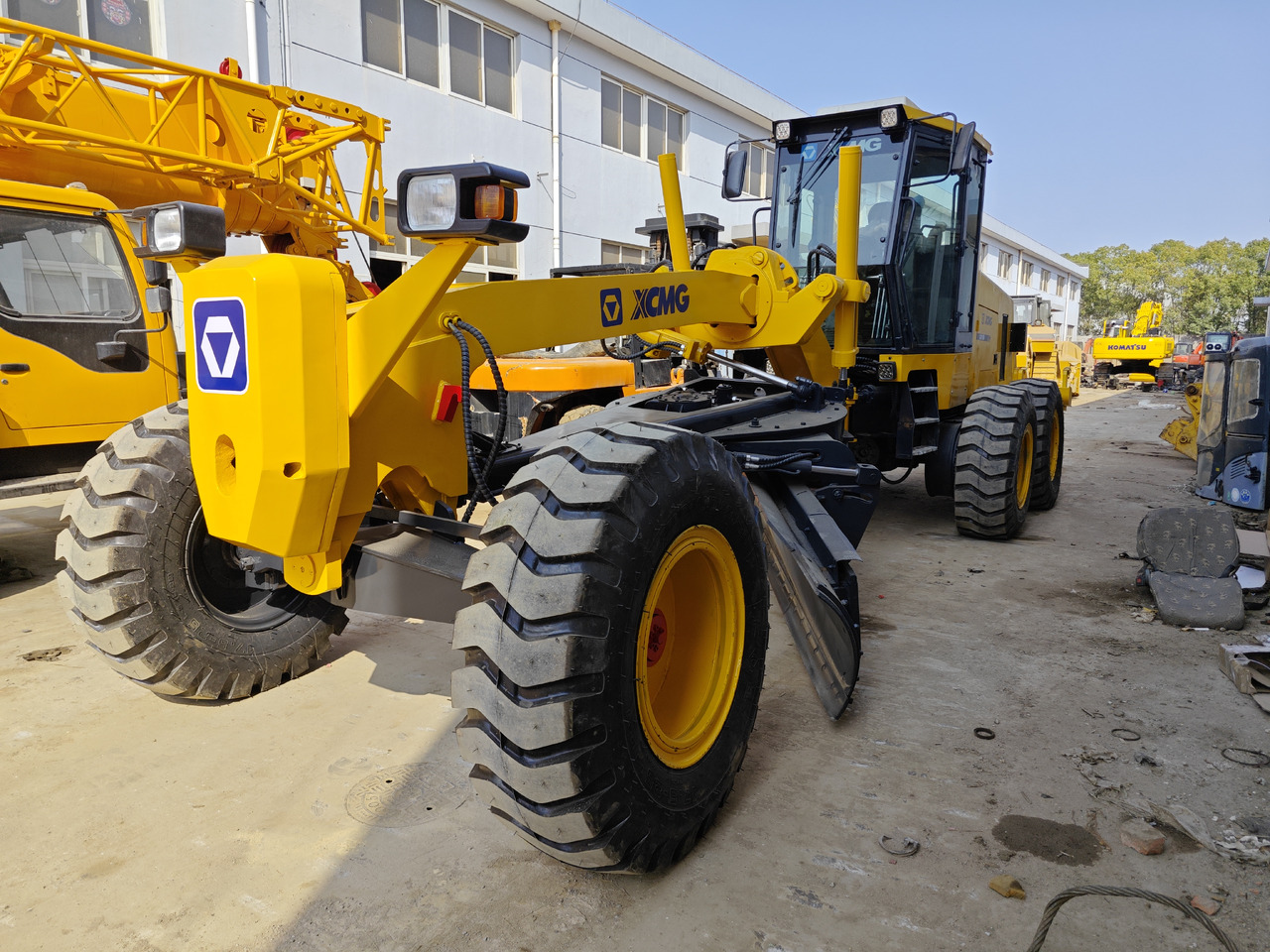 XCMG GR180 MOTOR GRADER - Порамнувач: слика 4 XCMG GR180 MOTOR GRADER - Порамнувач: слика 4