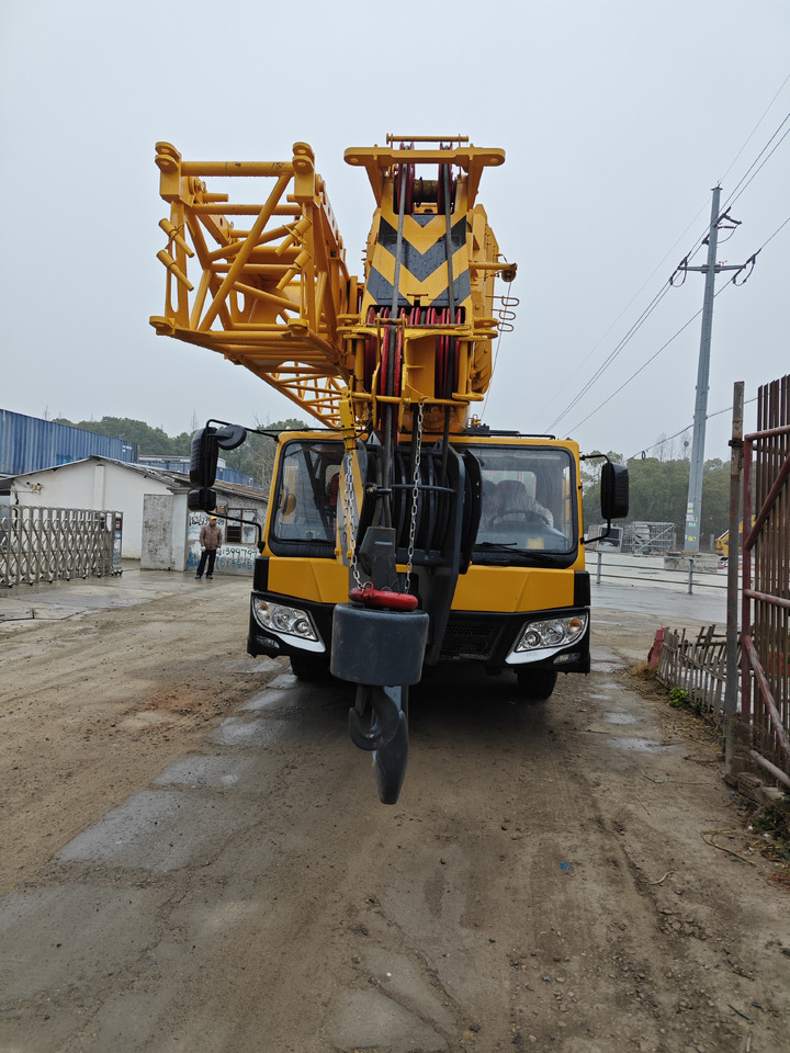 XCMG QY70K QY70K-II - Мобилен кран: слика 3 XCMG QY70K QY70K-II - Мобилен кран: слика 3