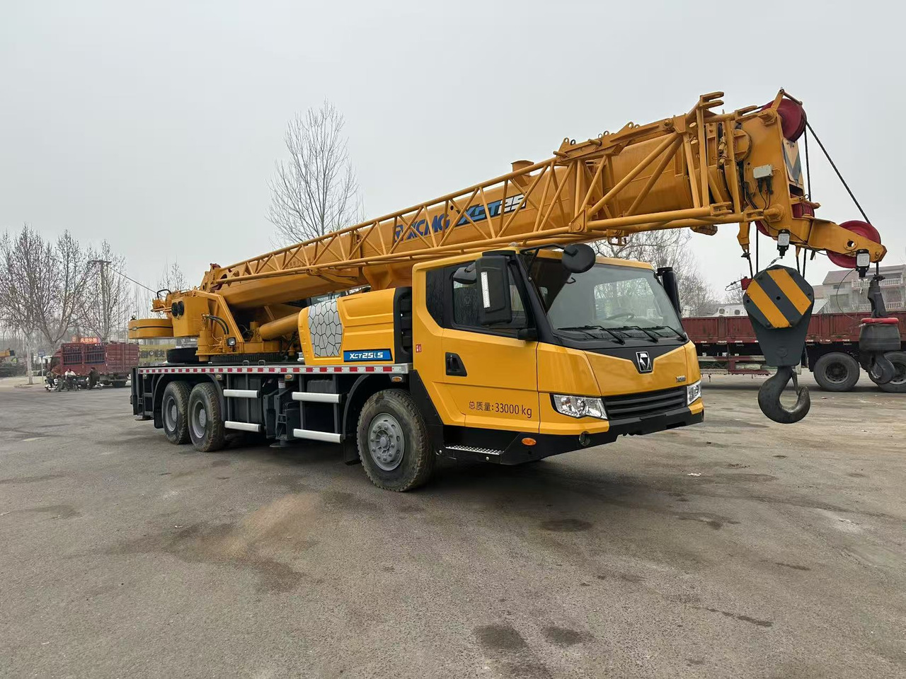 XCMG XCT25 25Ton - Мобилен кран: слика 3 XCMG XCT25 25Ton - Мобилен кран: слика 3