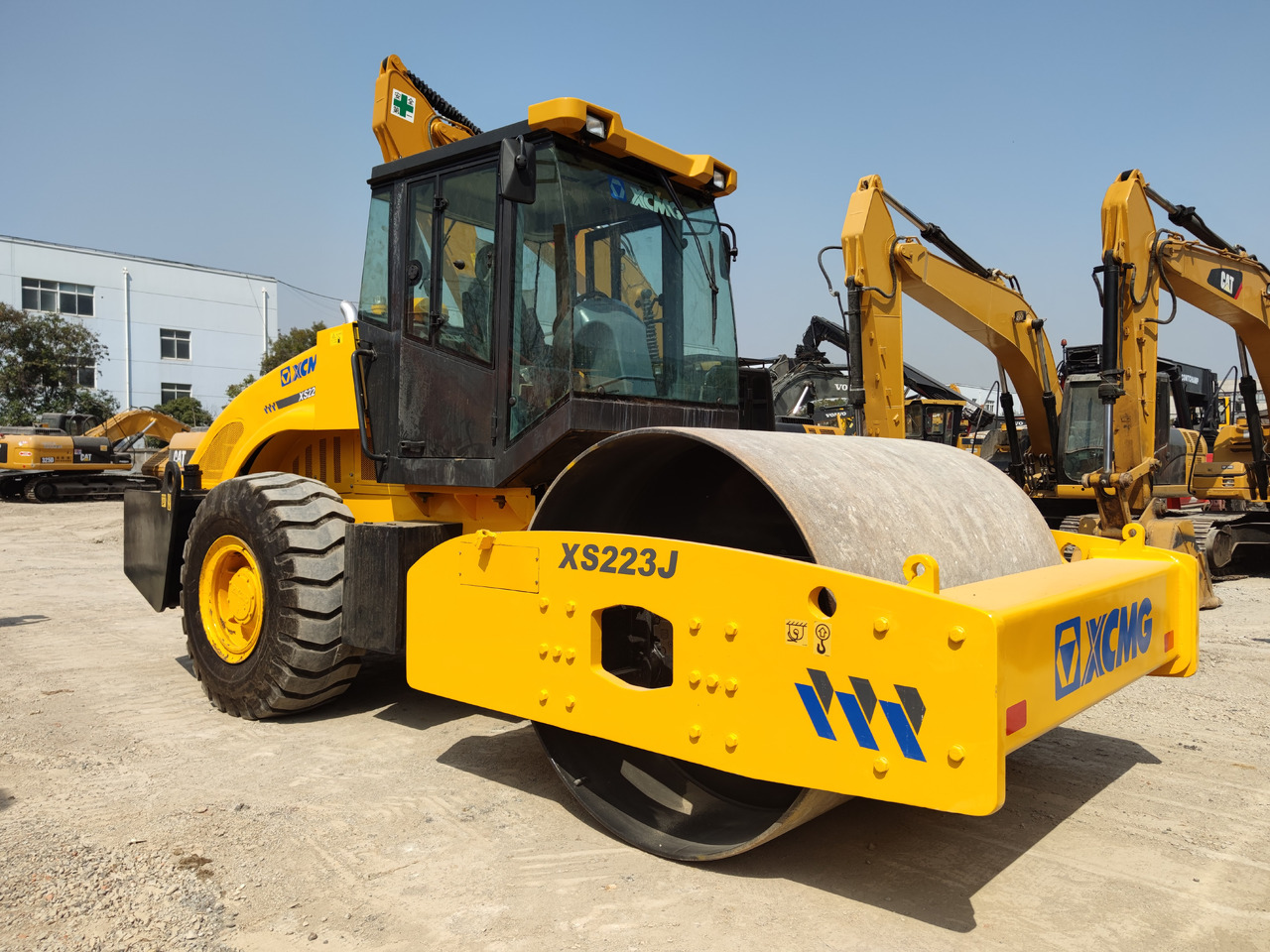 XCMG XS223J Roller Road - Компактор: слика 4 XCMG XS223J Roller Road - Компактор: слика 4