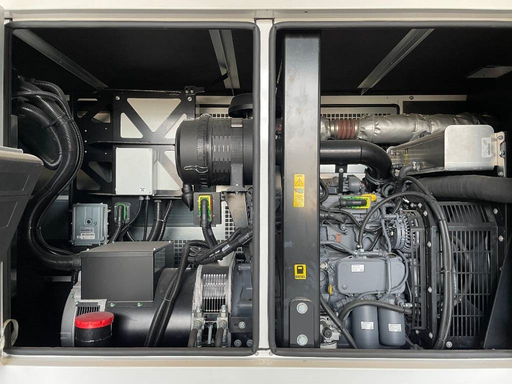 Deutz TCD4.1L4 - 105 kVA Stage V Generator - DPX-19011 - Генераторска поставка: слика 5 Deutz TCD4.1L4 - 105 kVA Stage V Generator - DPX-19011 - Генераторска поставка: слика 5