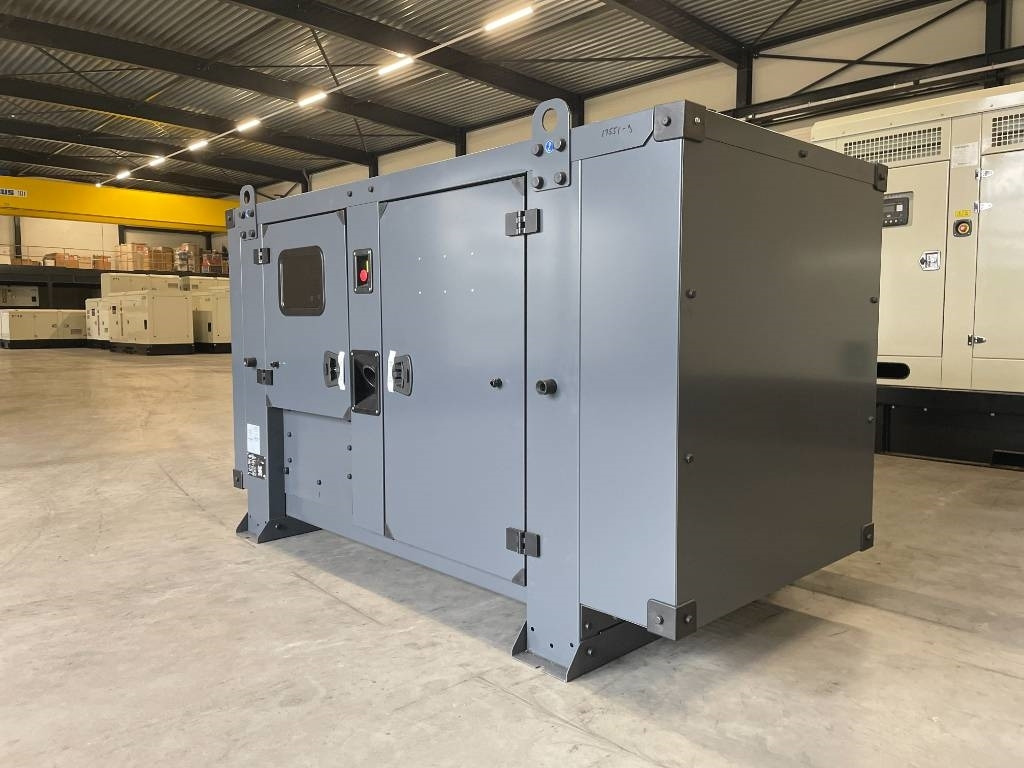 Iveco NEF45SM3 - 85 kVA Generator - DPX-17551 - Генераторска поставка: слика 5 Iveco NEF45SM3 - 85 kVA Generator - DPX-17551 - Генераторска поставка: слика 5