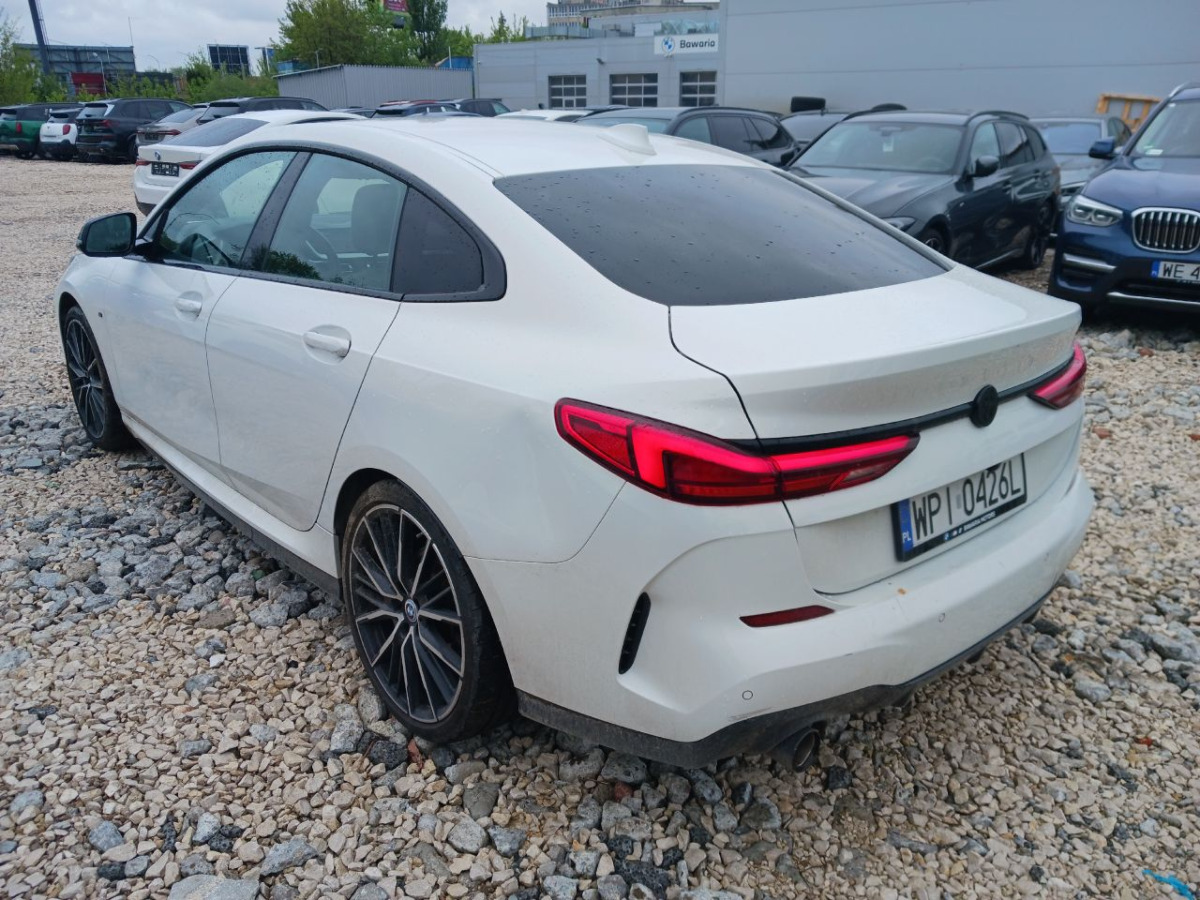 BMW 218i M Sport SEDAN - Седан: слика 4 BMW 218i M Sport SEDAN - Седан: слика 4