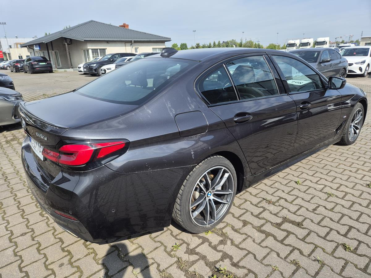 BMW 520D XDRIVE SEDAN - Седан: слика 4 BMW 520D XDRIVE SEDAN - Седан: слика 4