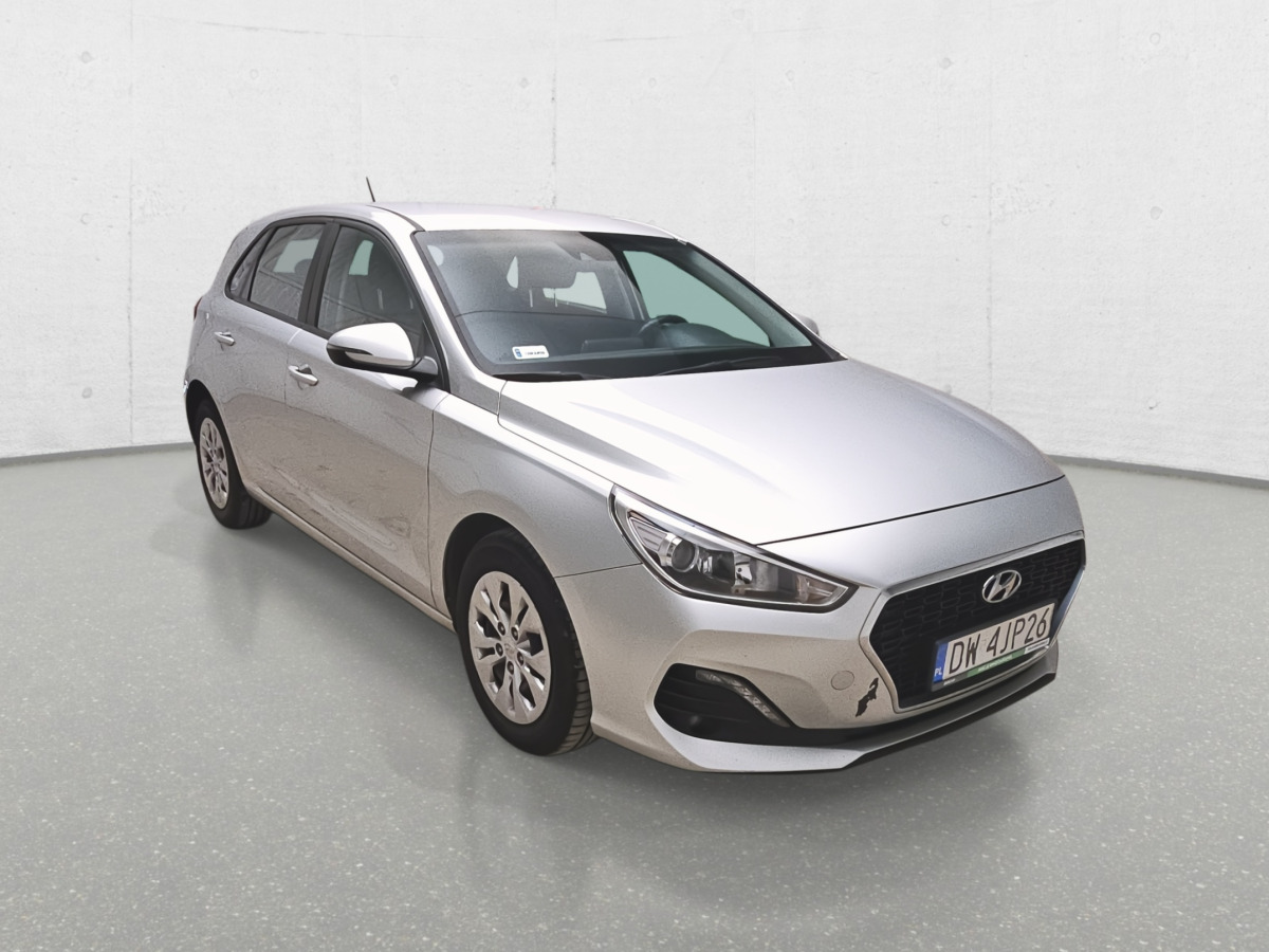HYUNDAI I30 HATCHBACK - Хечбек: слика 2 HYUNDAI I30 HATCHBACK - Хечбек: слика 2