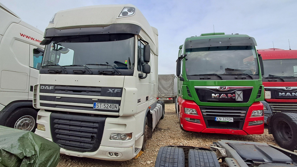 DAF FT XF105.460 CIĄGNIK SIODŁOWY - Камион влекач: слика 2 DAF FT XF105.460 CIĄGNIK SIODŁOWY - Камион влекач: слика 2
