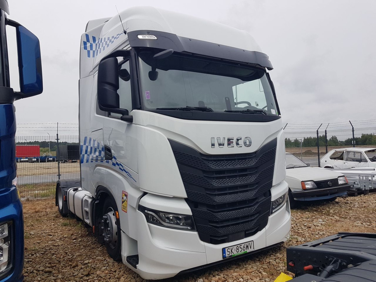 IVECO AS440ST/FP LT CIĄGNIK SIODŁOWY - Камион влекач: слика 1 IVECO AS440ST/FP LT CIĄGNIK SIODŁOWY - Камион влекач: слика 1