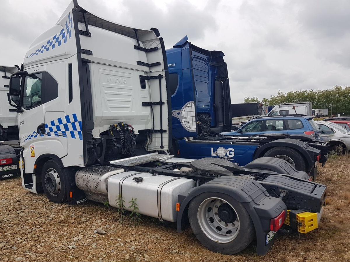 IVECO AS440ST/FP LT CIĄGNIK SIODŁOWY - Камион влекач: слика 4 IVECO AS440ST/FP LT CIĄGNIK SIODŁOWY - Камион влекач: слика 4