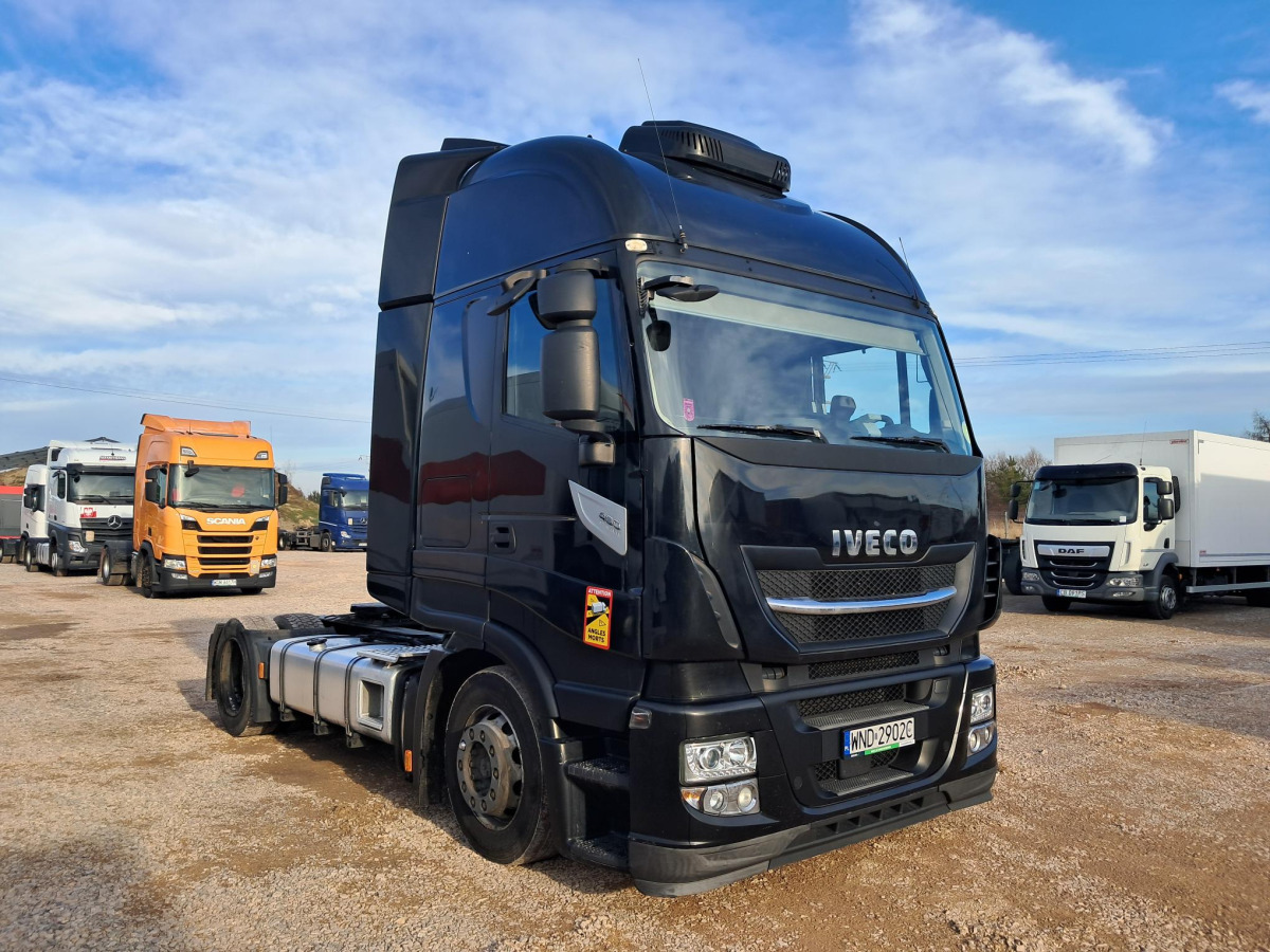 IVECO AS440T/ FP LT CIĄGNIK SIODŁOWY - Камион влекач: слика 1 IVECO AS440T/ FP LT CIĄGNIK SIODŁOWY - Камион влекач: слика 1