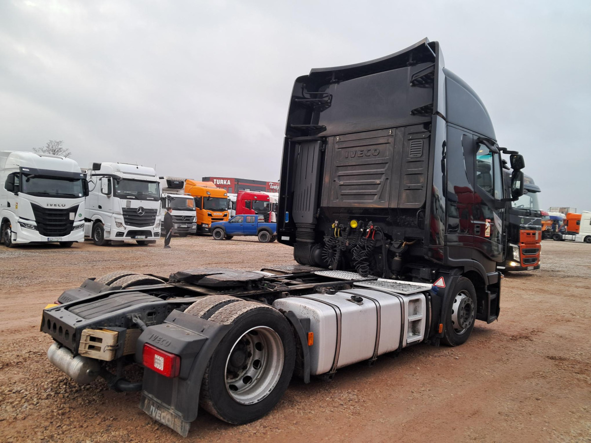 IVECO AS440T/ FP LT CIĄGNIK SIODŁOWY - Камион влекач: слика 4 IVECO AS440T/ FP LT CIĄGNIK SIODŁOWY - Камион влекач: слика 4