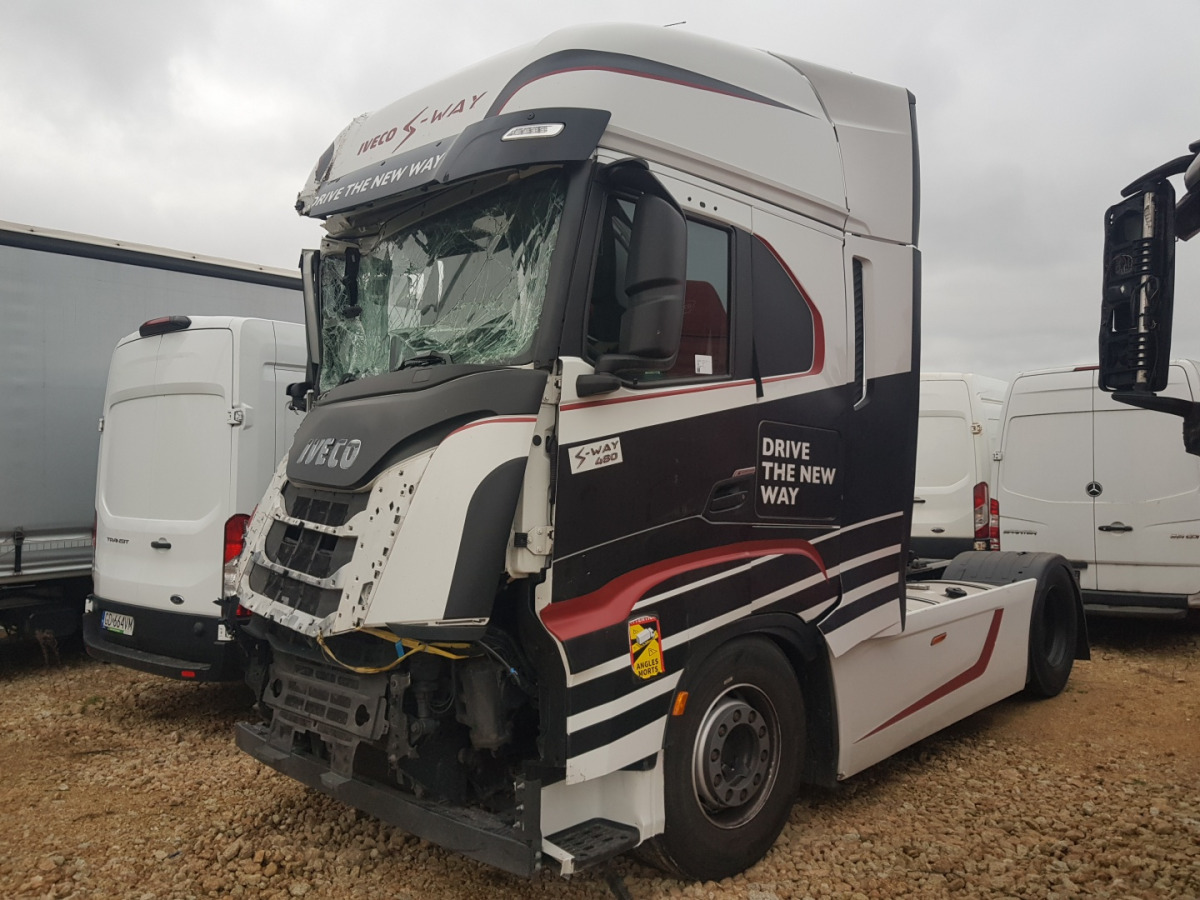 IVECO S-WAY CIĄGNIK SIODŁOWY - Камион влекач: слика 2 IVECO S-WAY CIĄGNIK SIODŁOWY - Камион влекач: слика 2