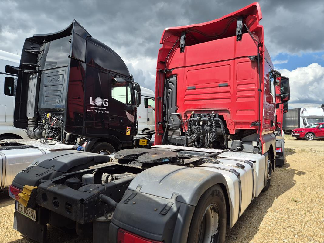 MAN TGX 18.460 4X2 BLS CIĄGNIK SIODŁOWY - Камион влекач: слика 4 MAN TGX 18.460 4X2 BLS CIĄGNIK SIODŁOWY - Камион влекач: слика 4