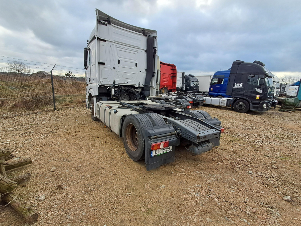 MERCEDES BENZ ACTROS CIĄGNIK SIODŁOWY - Камион влекач: слика 4 MERCEDES BENZ ACTROS CIĄGNIK SIODŁOWY - Камион влекач: слика 4