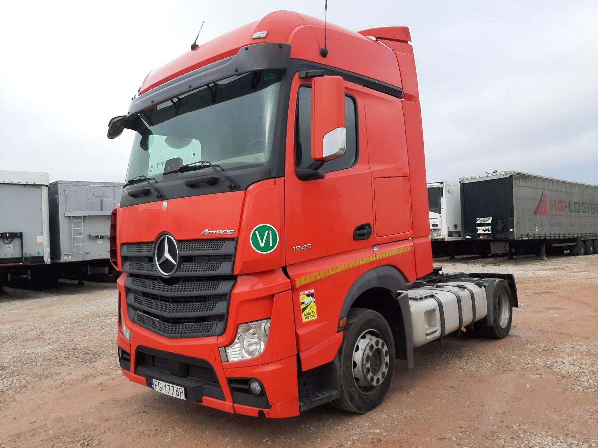 MERCEDES BENZ ACTROS CIĄGNIK SIODŁOWY - Камион влекач: слика 3 MERCEDES BENZ ACTROS CIĄGNIK SIODŁOWY - Камион влекач: слика 3