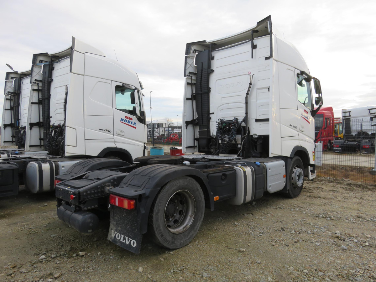 VOLVO FH 460 CIĄGNIK SIODŁOWY - Камион влекач: слика 4 VOLVO FH 460 CIĄGNIK SIODŁOWY - Камион влекач: слика 4