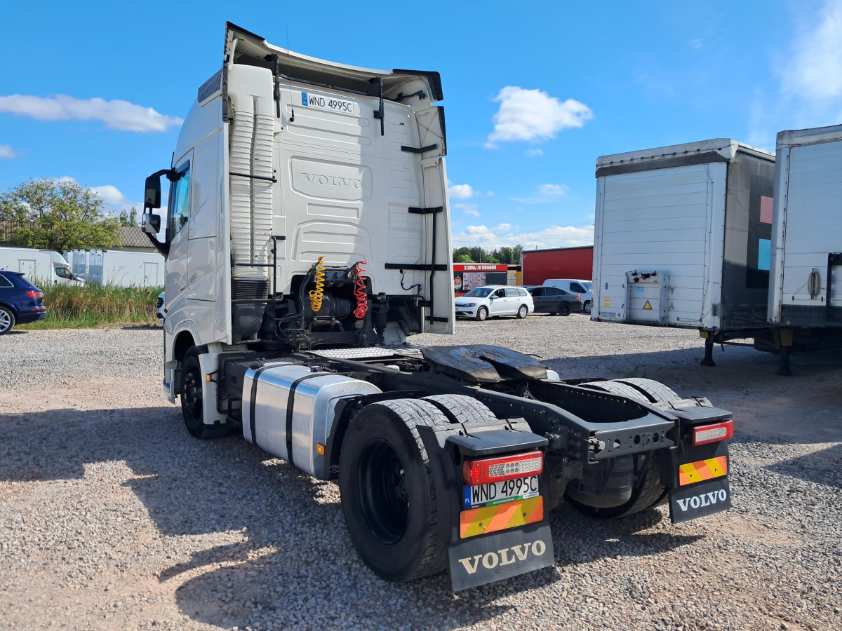 VOLVO FH CIĄGNIK SIODŁOWY - Камион влекач: слика 5 VOLVO FH CIĄGNIK SIODŁOWY - Камион влекач: слика 5