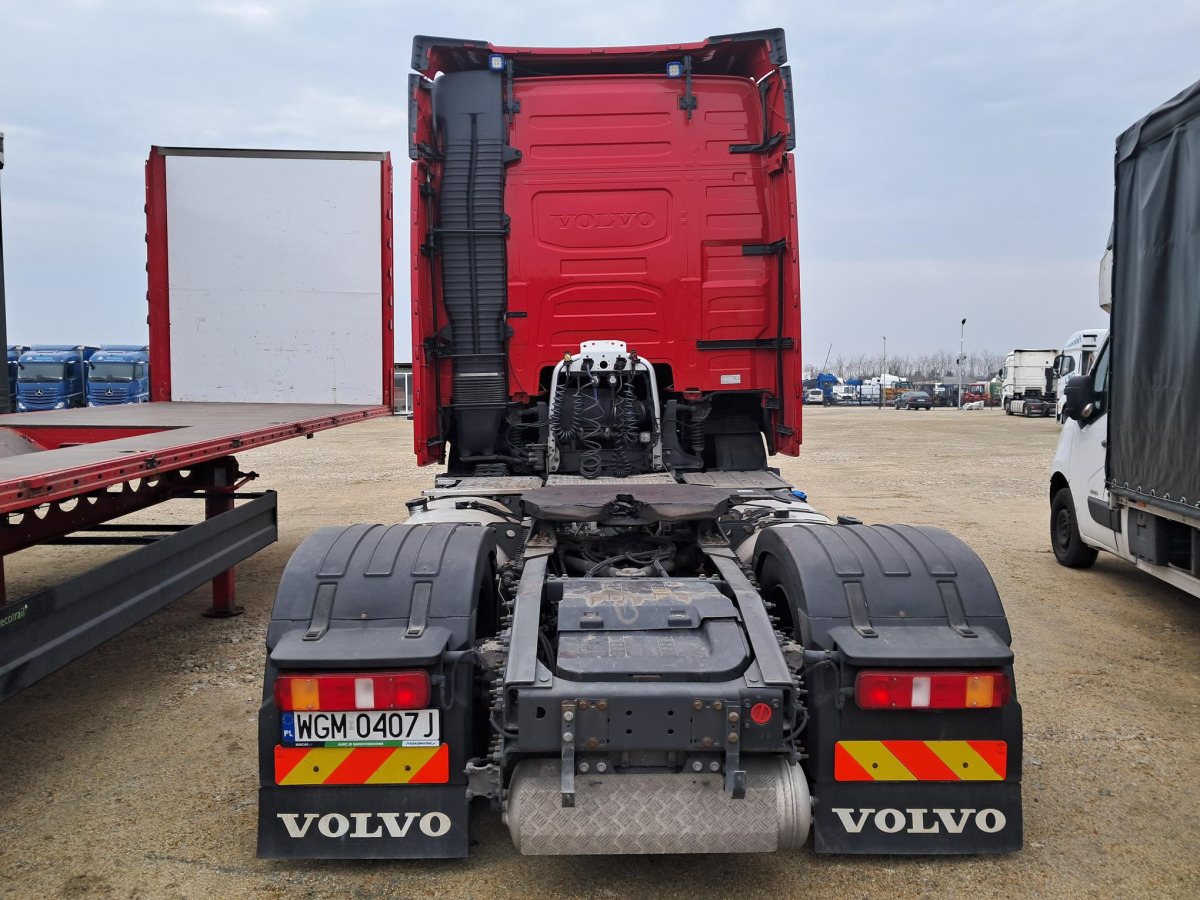 VOLVO FH CIĄGNIK SIODŁOWY - Камион влекач: слика 4 VOLVO FH CIĄGNIK SIODŁOWY - Камион влекач: слика 4