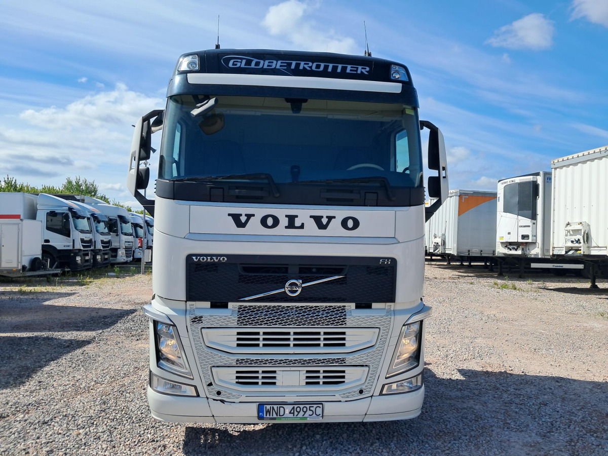 VOLVO FH CIĄGNIK SIODŁOWY - Камион влекач: слика 3 VOLVO FH CIĄGNIK SIODŁOWY - Камион влекач: слика 3