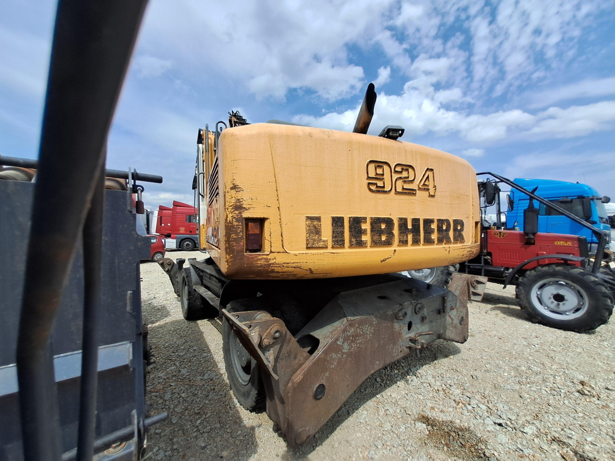 Koparka kołowa – LIEBHERR A 924 C LITRONIC – 2011 – 20 177 h – prace ziemne - Багер на тркала: слика 3 Koparka kołowa – LIEBHERR A 924 C LITRONIC – 2011 – 20 177 h – prace ziemne - Багер на тркала: слика 3