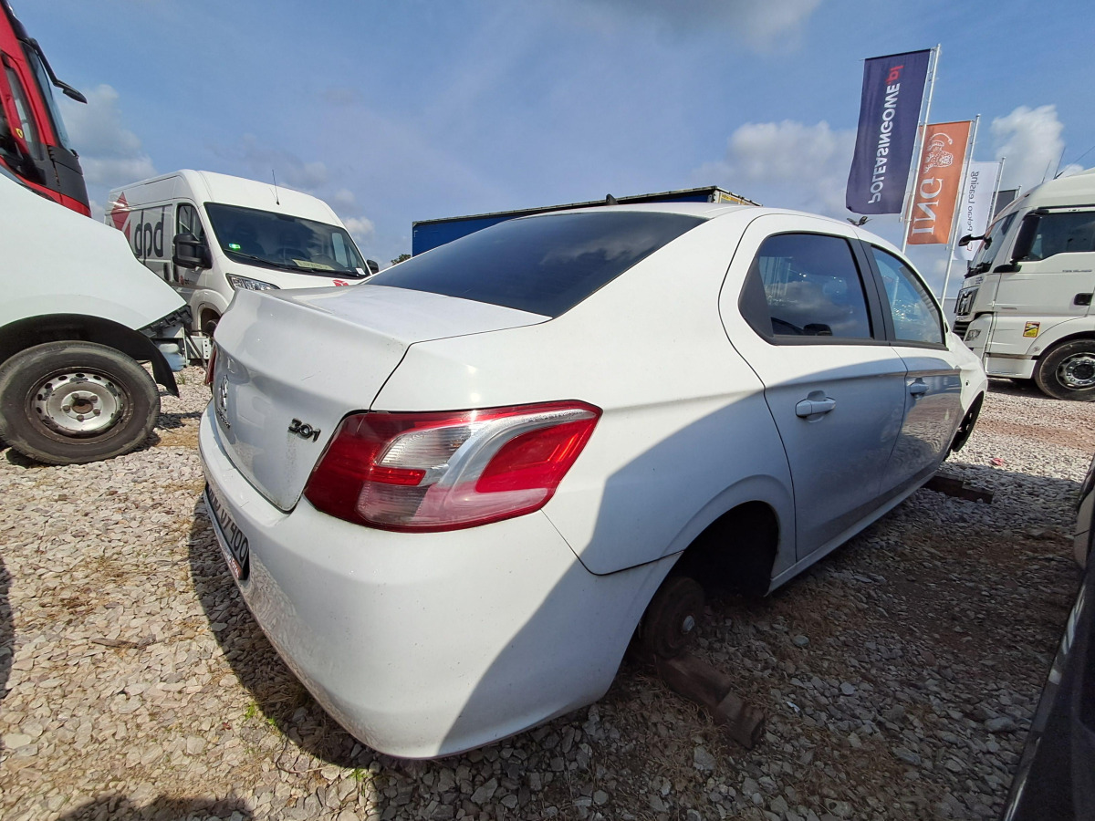 PEUGEOT 301 SEDAN - Автомобил: слика 4 PEUGEOT 301 SEDAN - Автомобил: слика 4