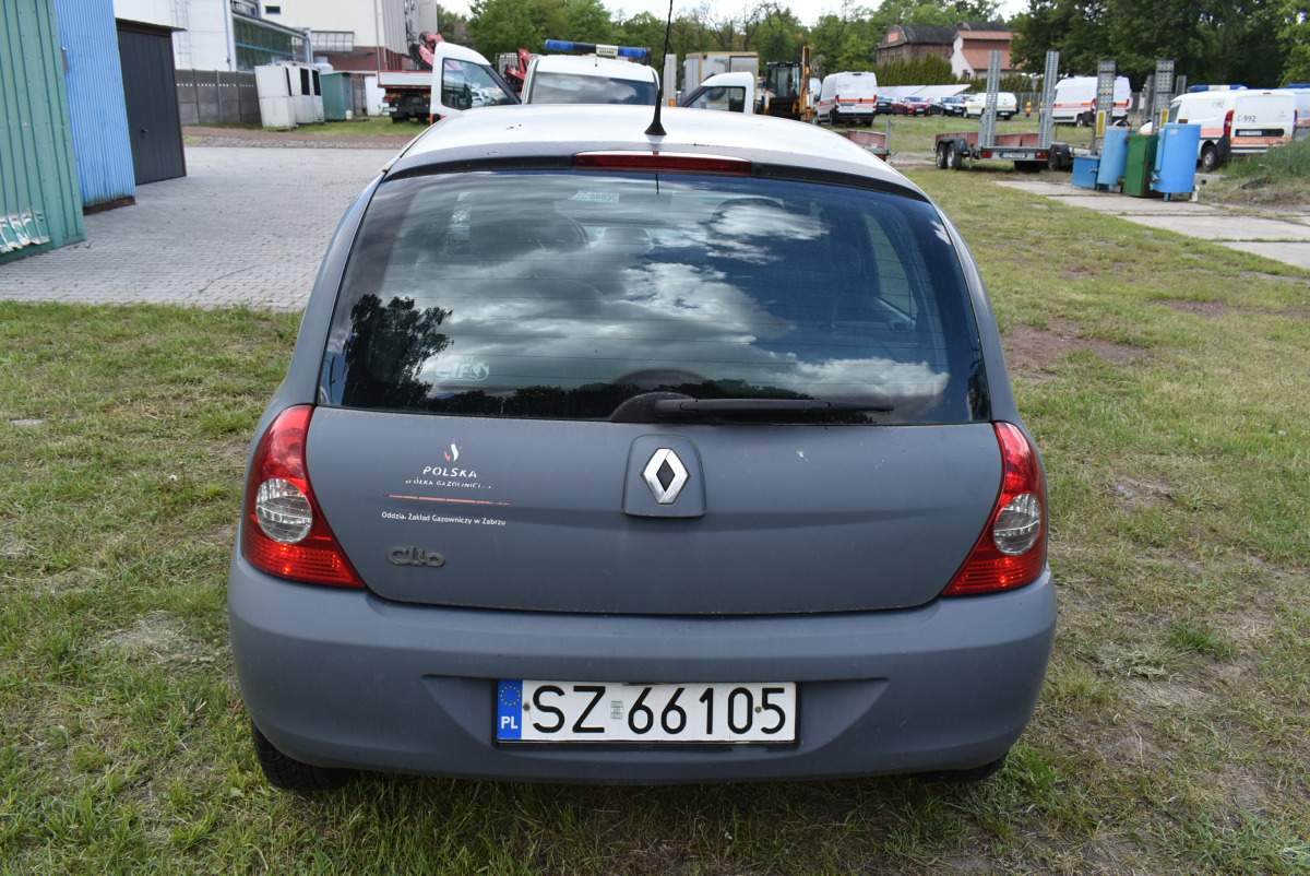RENAULT CLIO HATCHBACK - Автомобил: слика 4 RENAULT CLIO HATCHBACK - Автомобил: слика 4