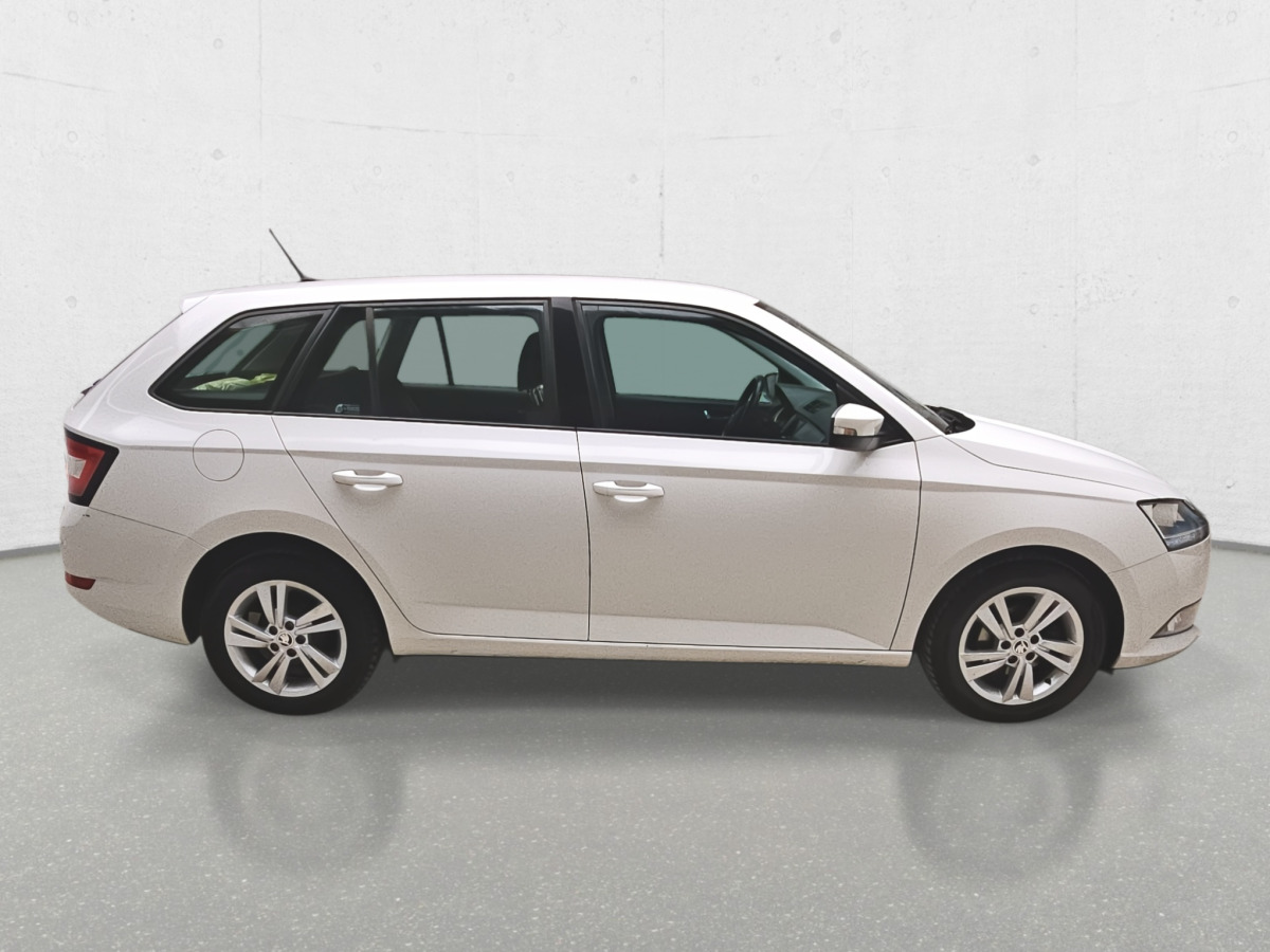 Автомобил SKODA FABIA KOMBI: слика 9