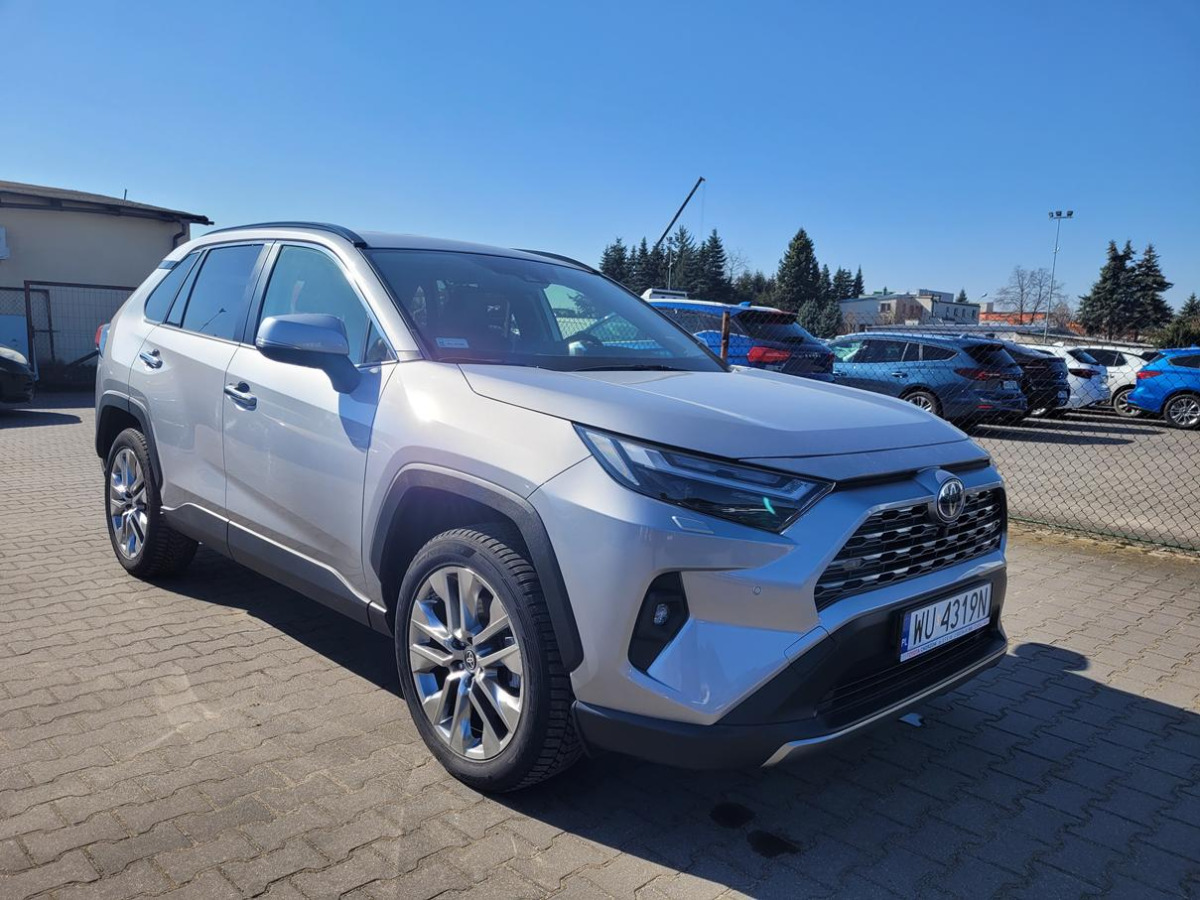 TOYOTA RAV4 SUV - SUV: слика 1 TOYOTA RAV4 SUV - SUV: слика 1