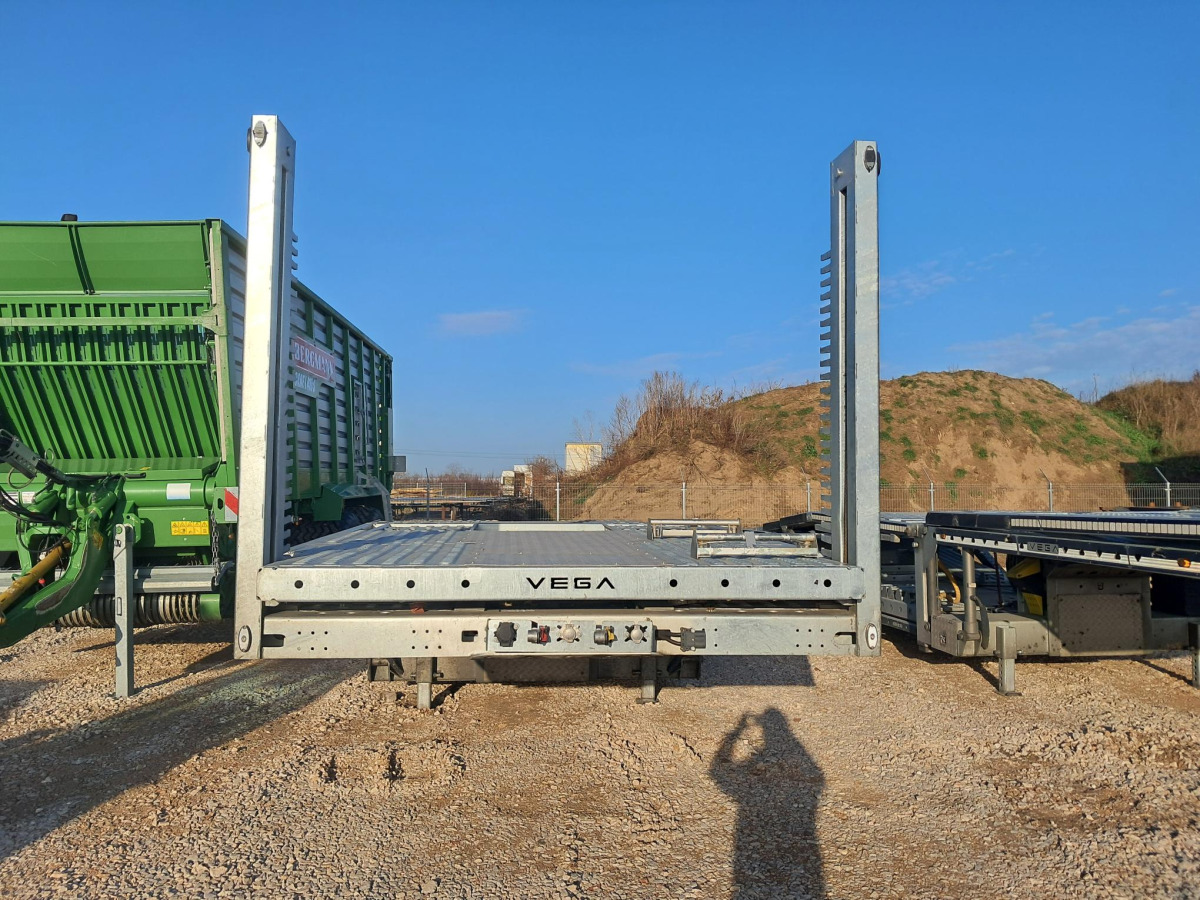 VEGA TRAILER 2 AXLE SEMI TRAILER DO PRZEWOZU POJAZDÓW - Автомобил приколка: слика 2 VEGA TRAILER 2 AXLE SEMI TRAILER DO PRZEWOZU POJAZDÓW - Автомобил приколка: слика 2