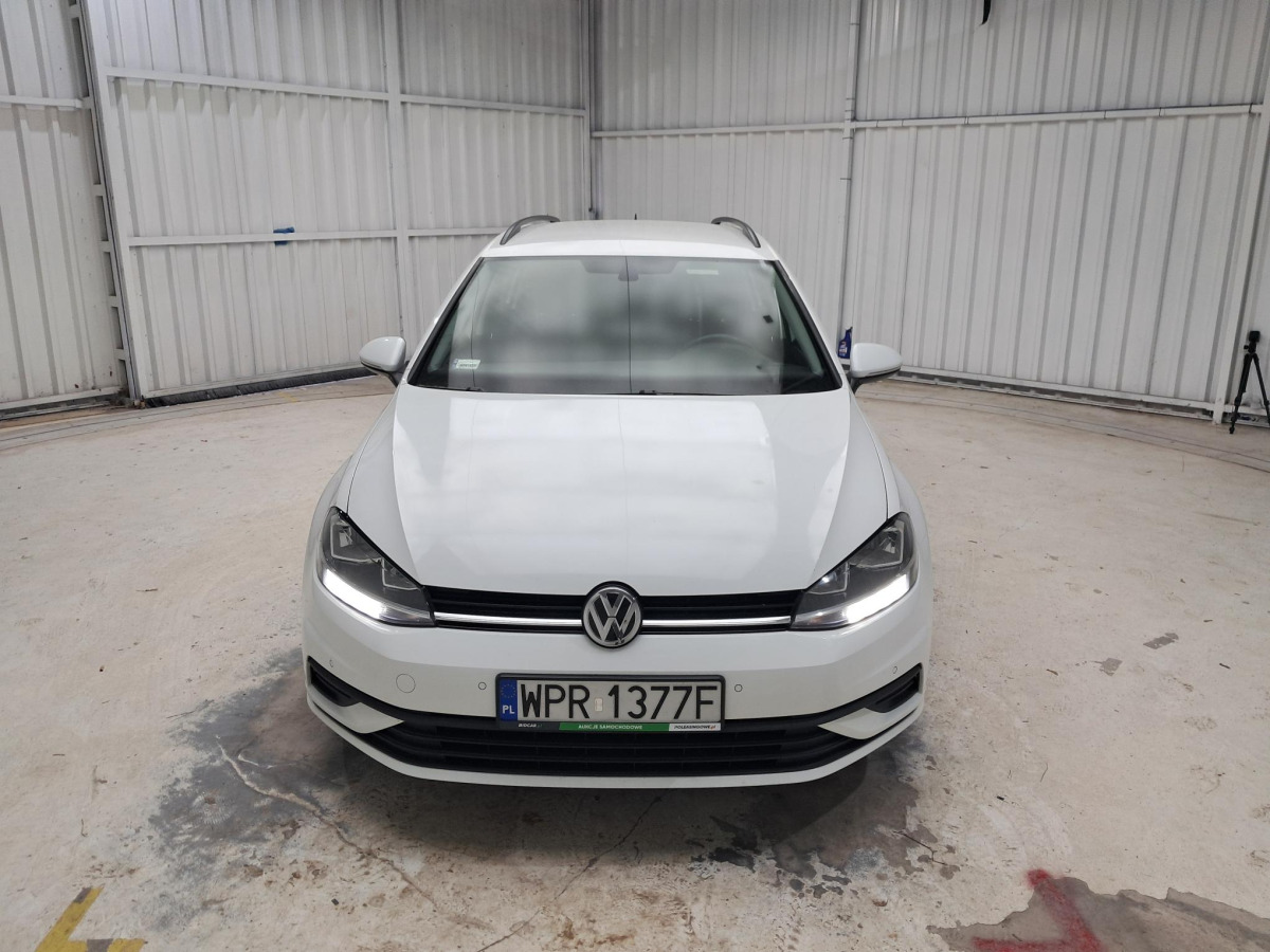 VOLKSWAGEN GOLF KOMBI - Автомобил: слика 2 VOLKSWAGEN GOLF KOMBI - Автомобил: слика 2