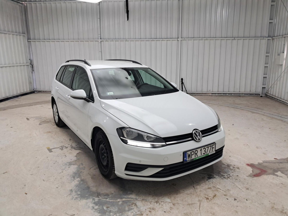 VOLKSWAGEN GOLF KOMBI - Автомобил: слика 1 VOLKSWAGEN GOLF KOMBI - Автомобил: слика 1