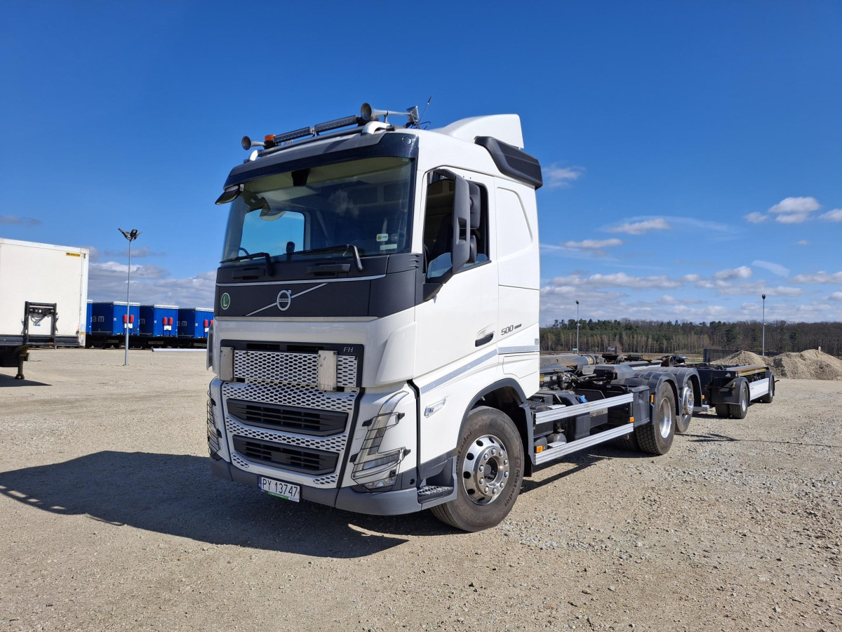 VOLVO FH 500 CIĄGNIK SIODŁOWY - Камион со кука за подигање: слика 2 VOLVO FH 500 CIĄGNIK SIODŁOWY - Камион со кука за подигање: слика 2