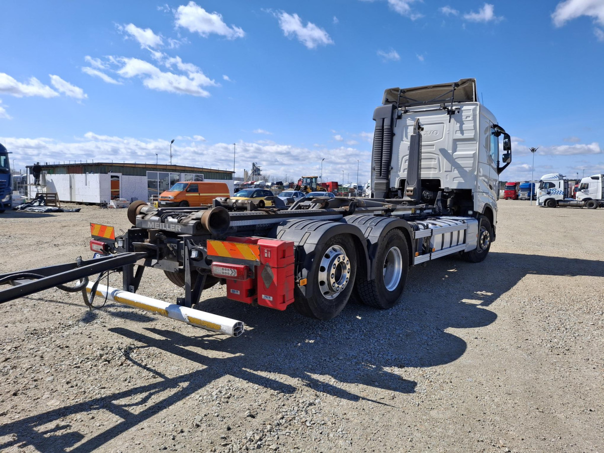 VOLVO FH HAKOWIEC - Камион со кука за подигање: слика 5 VOLVO FH HAKOWIEC - Камион со кука за подигање: слика 5