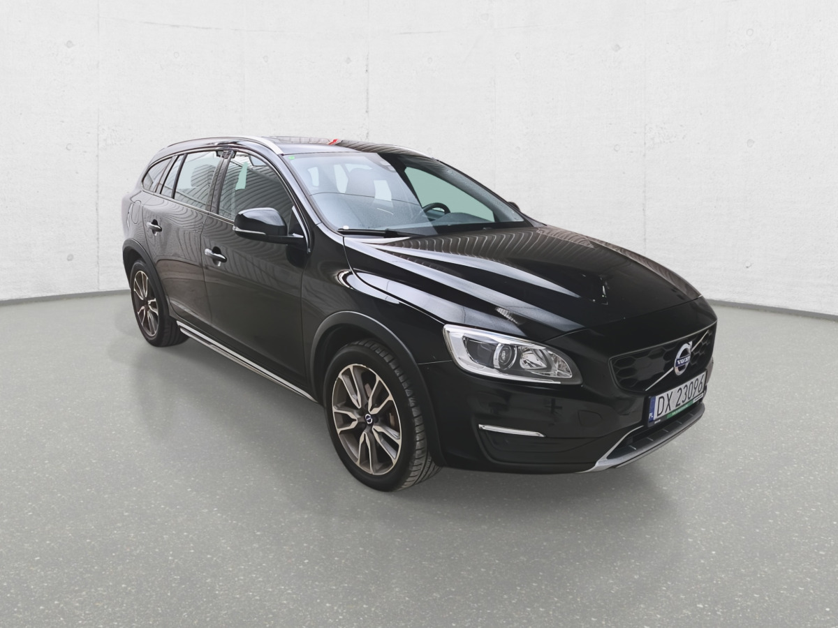 VOLVO V60 CROSS COUNTRY KOMBI - Автомобил: слика 1 VOLVO V60 CROSS COUNTRY KOMBI - Автомобил: слика 1