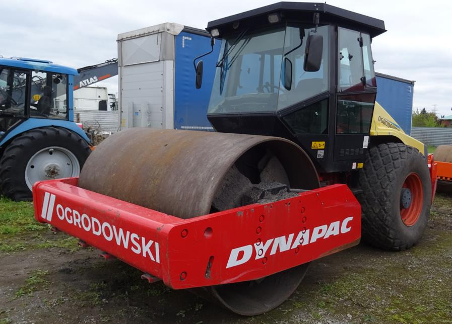 Walec DYNAPAC CA 302D 2011 - 3393 mth - CE - 15,9t - Ваљак: слика 2 Walec DYNAPAC CA 302D 2011 - 3393 mth - CE - 15,9t - Ваљак: слика 2