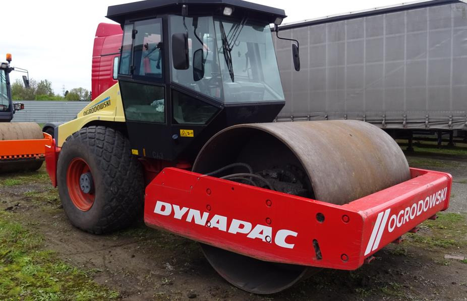Walec DYNAPAC CA 302D 2011 - 3393 mth - CE - 15,9t - Ваљак: слика 1 Walec DYNAPAC CA 302D 2011 - 3393 mth - CE - 15,9t - Ваљак: слика 1