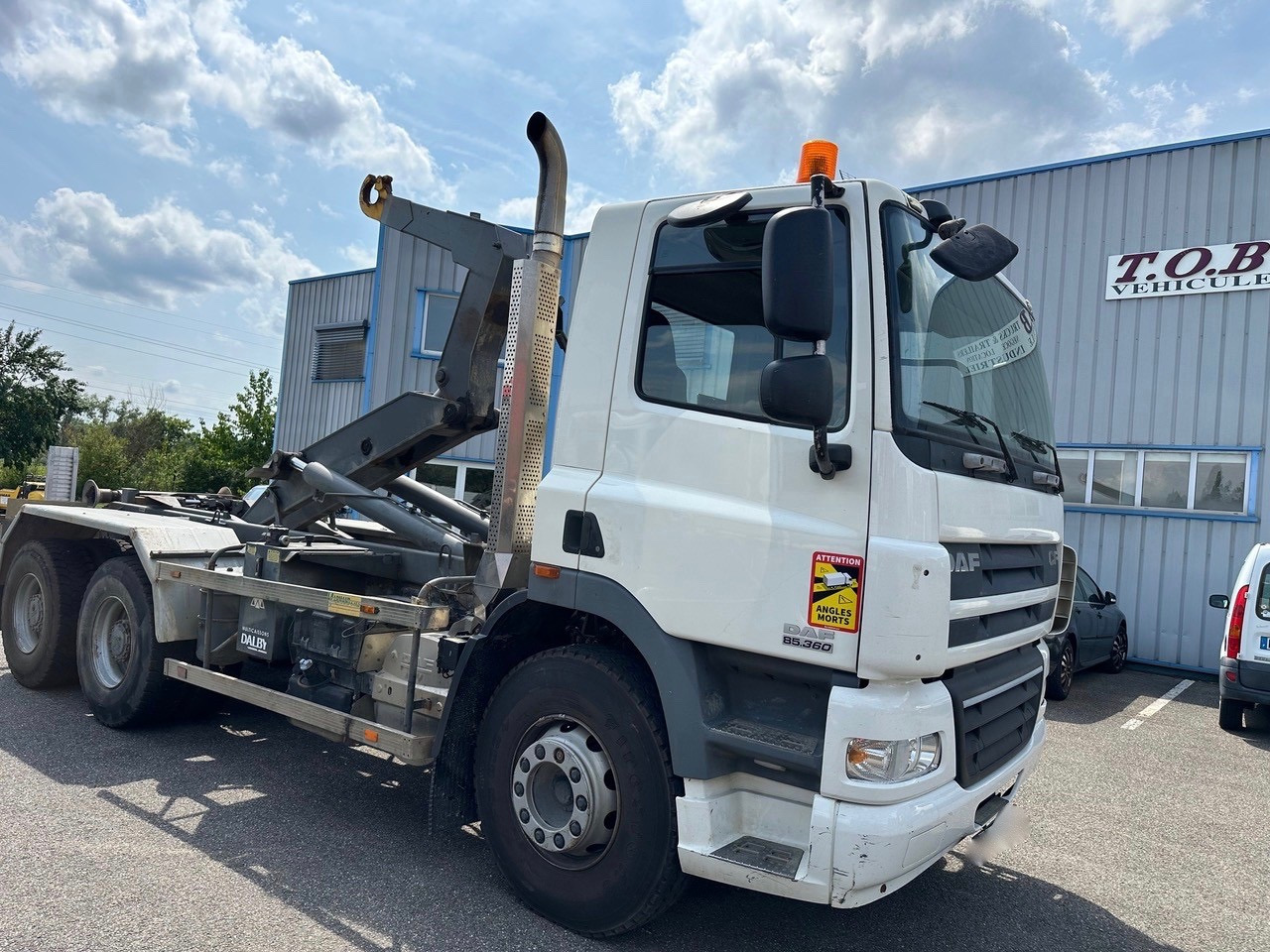 DAF CF 85.360 - Камион со кука за подигање: слика 5 DAF CF 85.360 - Камион со кука за подигање: слика 5