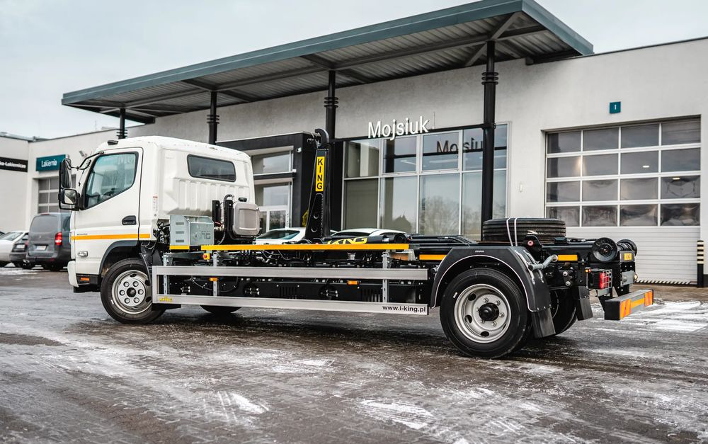 FUSO eCanter 9C18 Elektryczny Hakowiec - Камион за ѓубре: слика 1 FUSO eCanter 9C18 Elektryczny Hakowiec - Камион за ѓубре: слика 1