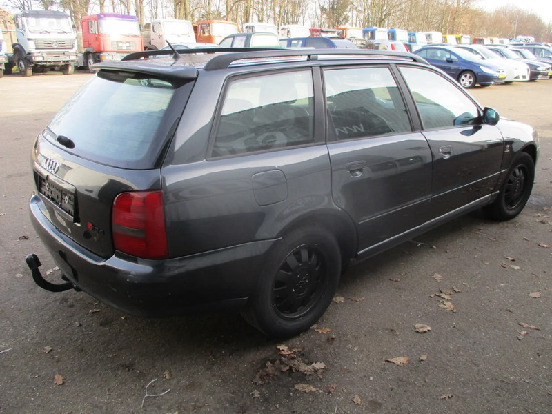 Audi A4 Avant 1.9 tdi , S-Line , Manual , Airco , EXPORT - Караван: слика 3 Audi A4 Avant 1.9 tdi , S-Line , Manual , Airco , EXPORT - Караван: слика 3