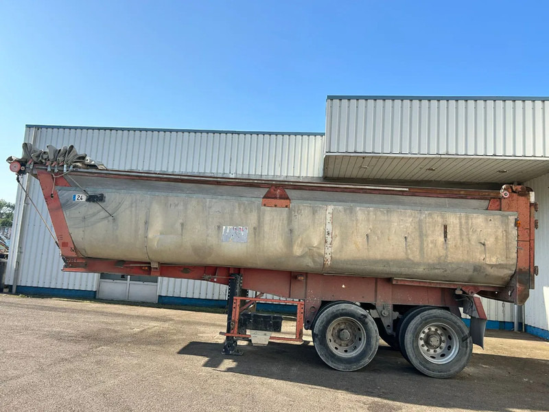 Fruehauf 2 Axle Steel Tipper , 8 Tyres, Spring Suspension , Drum Brakes - Кипер полуприколка: слика 2 Fruehauf 2 Axle Steel Tipper , 8 Tyres, Spring Suspension , Drum Brakes - Кипер полуприколка: слика 2