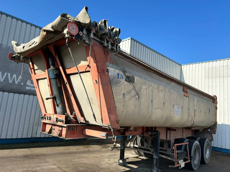 Fruehauf 2 Axle Steel Tipper , 8 Tyres, Spring Suspension , Drum Brakes - Кипер полуприколка: слика 1 Fruehauf 2 Axle Steel Tipper , 8 Tyres, Spring Suspension , Drum Brakes - Кипер полуприколка: слика 1