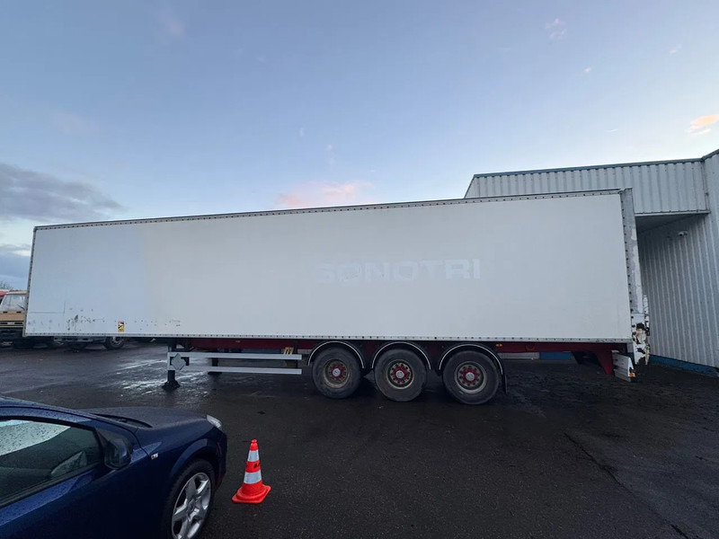 Fruehauf 3 Axle SMB , Box Trailer, Spring Suspension - Полуприколка сандучар: слика 2 Fruehauf 3 Axle SMB , Box Trailer, Spring Suspension - Полуприколка сандучар: слика 2