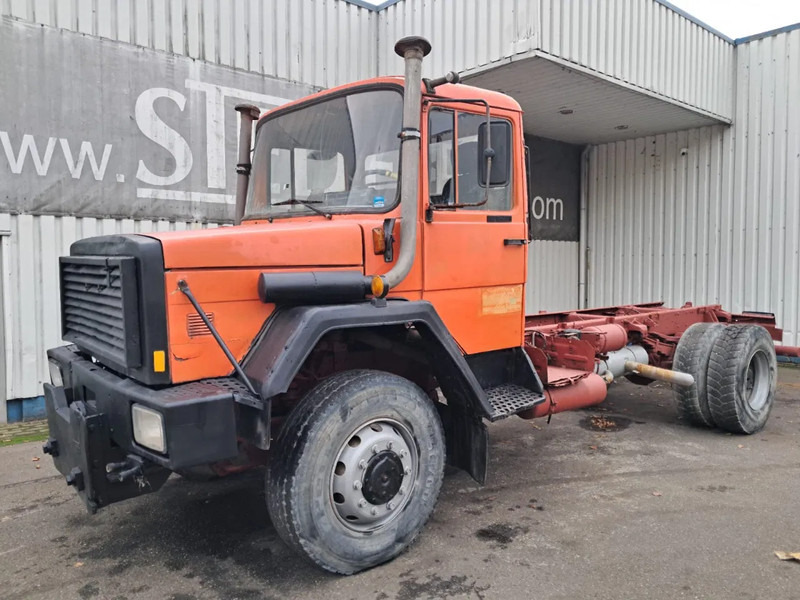 Iveco Magirus Deutz 170-23 ,V8 ,4x4 , ZF Manual , Spring suspension - Камион со кабинска шасија: слика 1 Iveco Magirus Deutz 170-23 ,V8 ,4x4 , ZF Manual , Spring suspension - Камион со кабинска шасија: слика 1