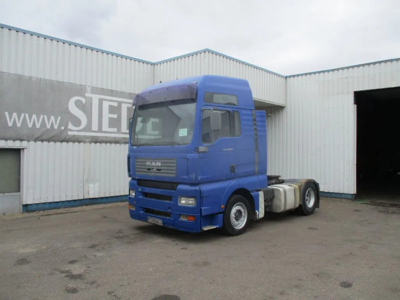 MAN TGA , FOR PARTS ONLY , NO ENGINE AND GEARBOX - Камион влекач: слика 1 MAN TGA , FOR PARTS ONLY , NO ENGINE AND GEARBOX - Камион влекач: слика 1