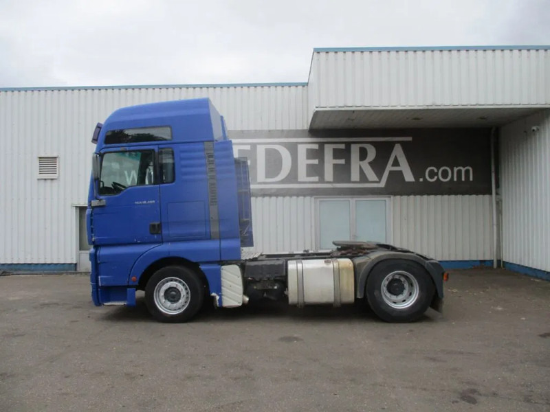MAN TGA , FOR PARTS ONLY , NO ENGINE AND GEARBOX - Камион влекач: слика 2 MAN TGA , FOR PARTS ONLY , NO ENGINE AND GEARBOX - Камион влекач: слика 2