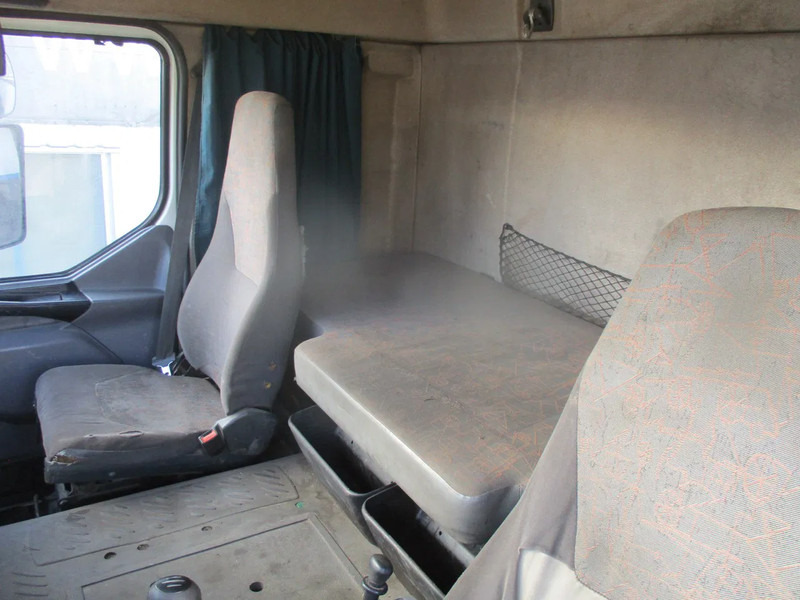 Камион влекач Renault Premium 420 DCI , ZF Manual: слика 10