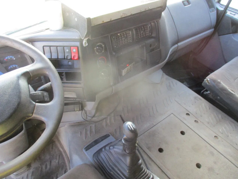 Камион влекач Renault Premium 420 DCI , ZF Manual: слика 9