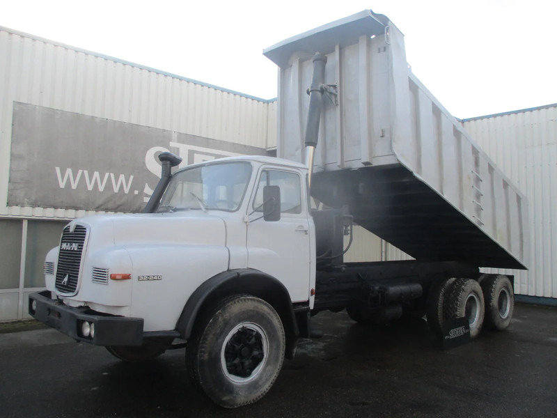 MAN 32.240 , Manual , 6x4 , Tipper truck , Spring suspension - Кипер: слика 1 MAN 32.240 , Manual , 6x4 , Tipper truck , Spring suspension - Кипер: слика 1