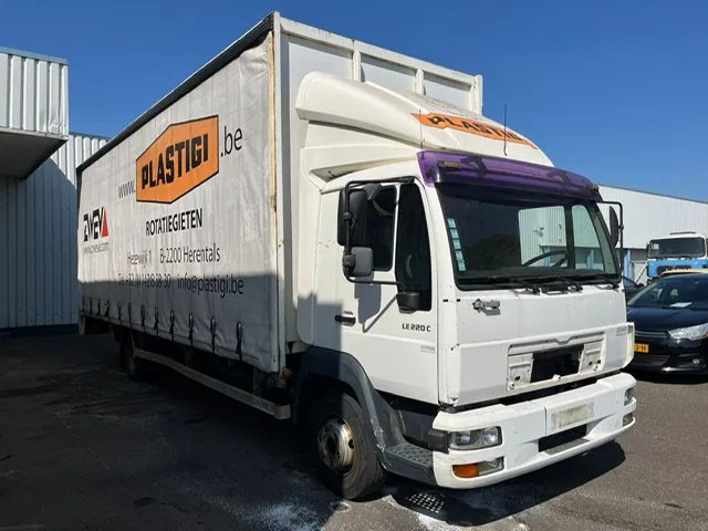 MAN LE 12 - 220C - Камион со церада: слика 4 MAN LE 12 - 220C - Камион со церада: слика 4