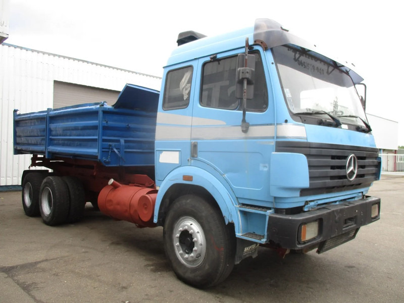 Mercedes-Benz 2544 SK , 6x4 , V8 Bi-Turbo , 3 Way tipper , Spring suspension - Кипер: слика 4 Mercedes-Benz 2544 SK , 6x4 , V8 Bi-Turbo , 3 Way tipper , Spring suspension - Кипер: слика 4