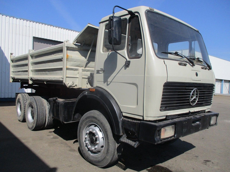 Mercedes-Benz 2633, V8 , ZF Manual , 6x4 , 3 Way tipper , Spring suspension - Кипер: слика 4 Mercedes-Benz 2633, V8 , ZF Manual , 6x4 , 3 Way tipper , Spring suspension - Кипер: слика 4